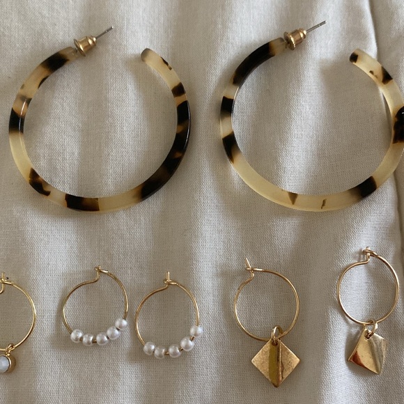 earring bundle - Picture 4 of 5